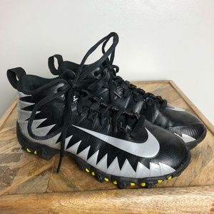 Nike Black Alpha Menace Shark Cleats Boys Size 1.5